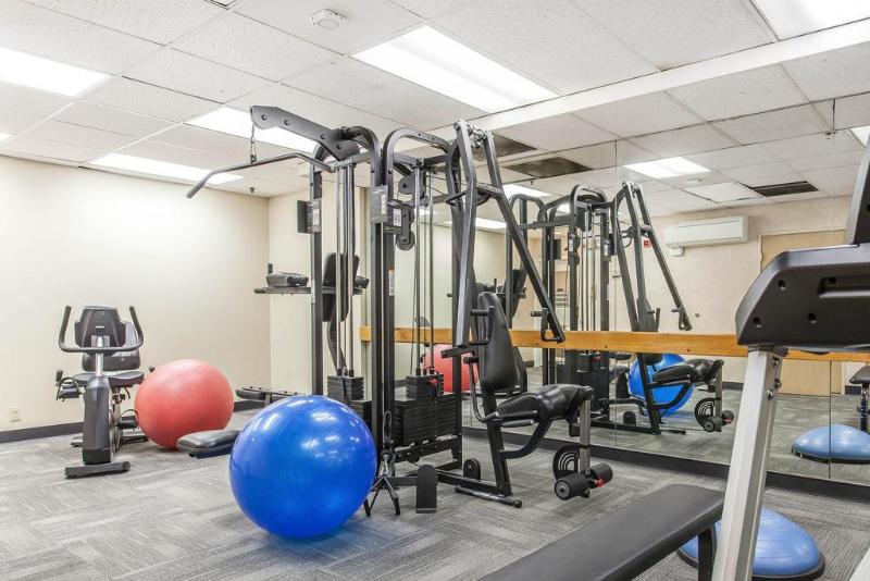 هتل Comfort Inn & Suites Sea Tac Airport