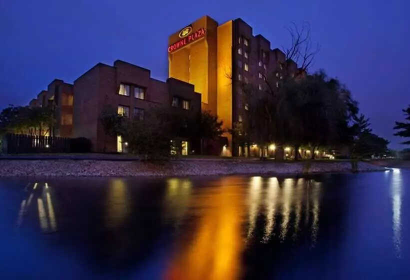 ホテル Crowne Plaza Columbus North   Worthington, An Ihg