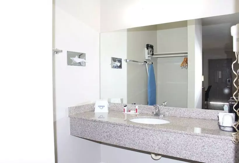 فندق Days Inn By Wyndham Willcox