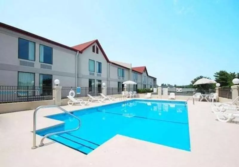 Отель Econo Lodge Burlington I40