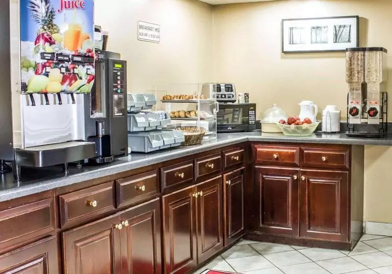 Отель Econo Lodge Burlington I40