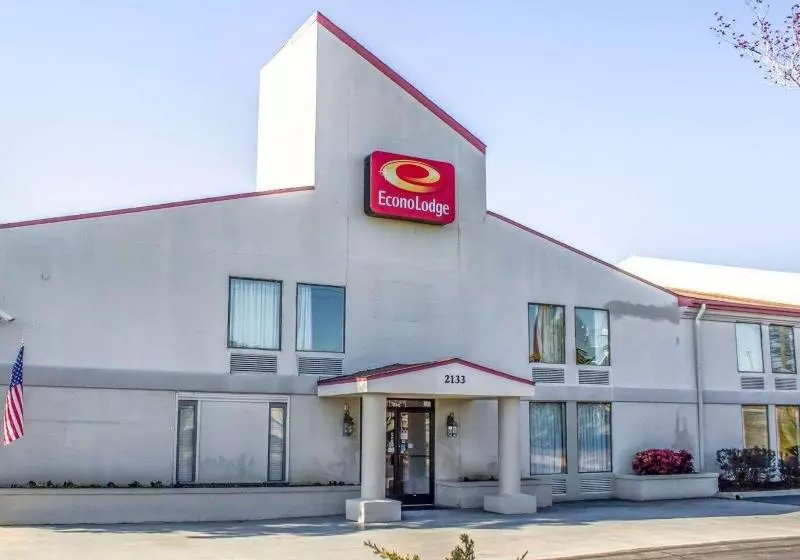Отель Econo Lodge Burlington I40