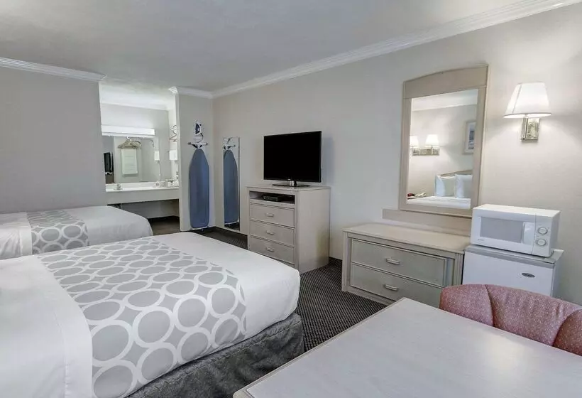 فندق Econo Lodge Van Horn