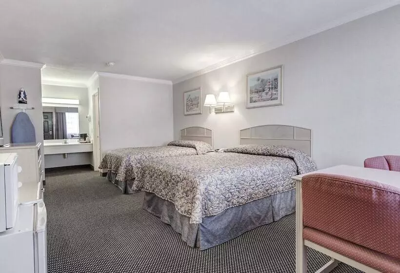 فندق Econo Lodge Van Horn