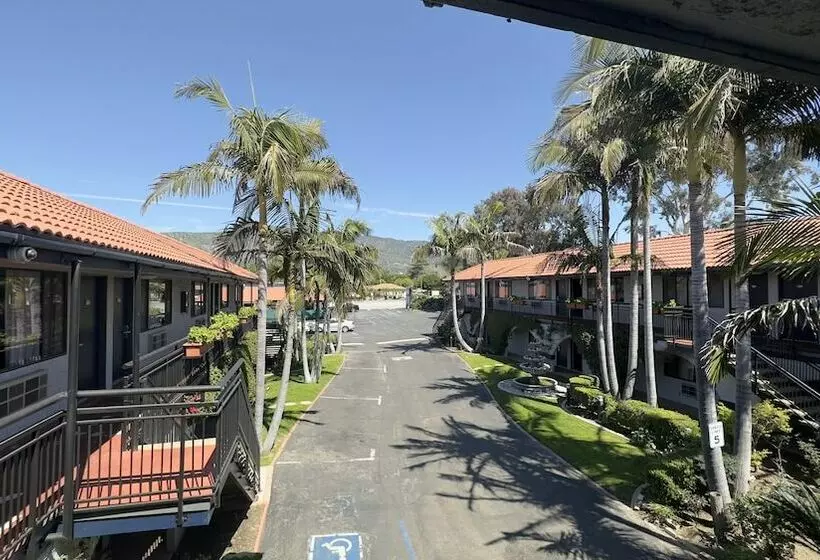 Отель Garden Inn And Suites Glendora