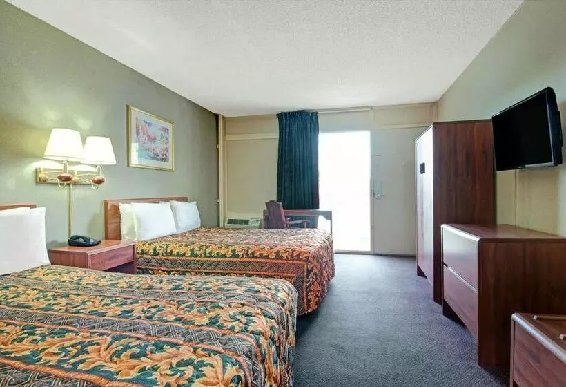 Hotel Knights Inn Wheeling