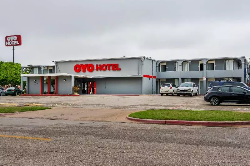 فندق Oyo Wichita Falls Downtown