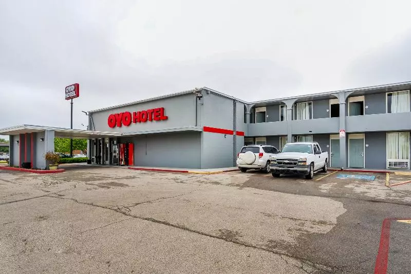 فندق Oyo Wichita Falls Downtown