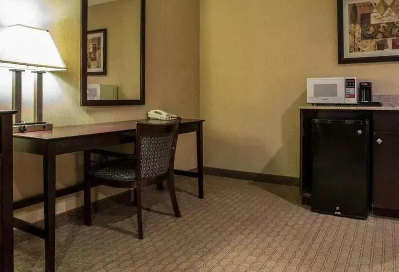 בית מלון כפרי Americinn By Wyndham Marshfield