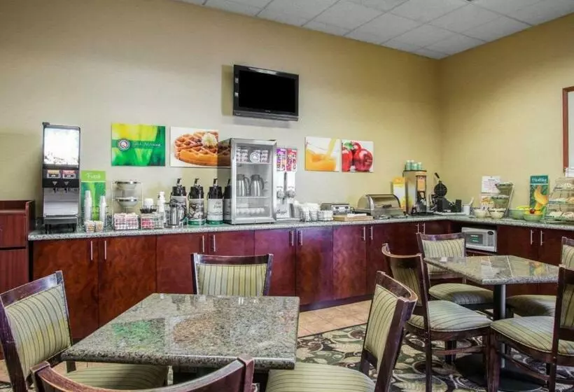 בית מלון כפרי Americinn By Wyndham Marshfield