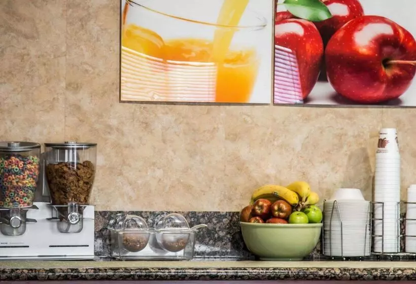 فندق Quality Inn Temecula Valley Wine Country