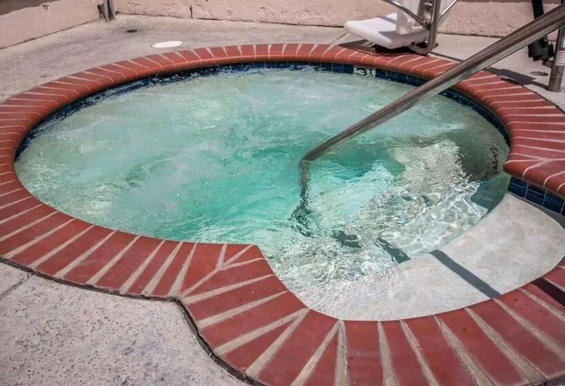 فندق Quality Inn Temecula Valley Wine Country