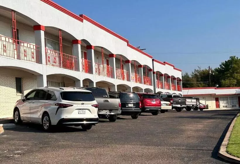 호텔 River Forest Inn