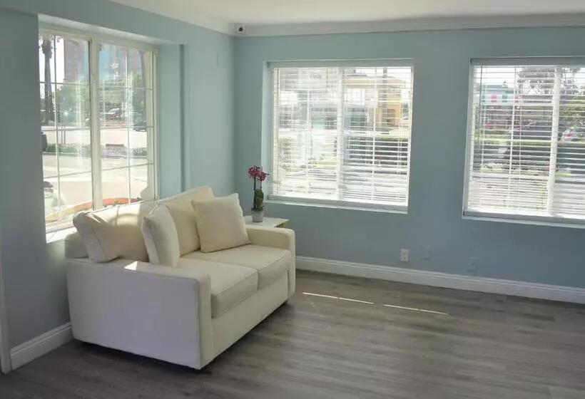 Hotelli Signature Anaheim Maingate
