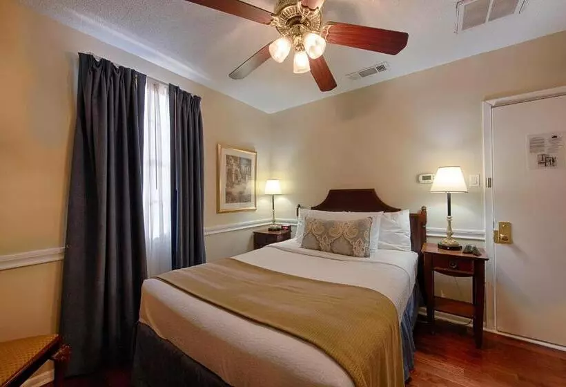 Hotel St. Pierre French Quarter