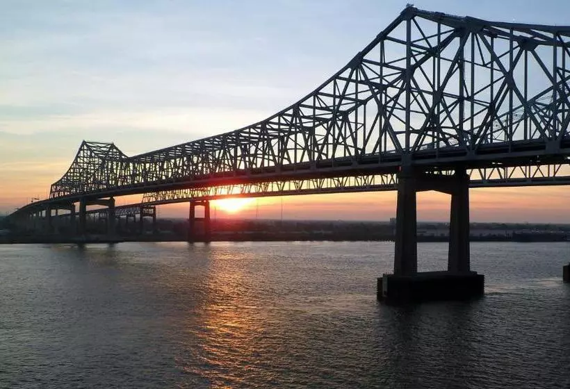 Hotel St. Pierre French Quarter