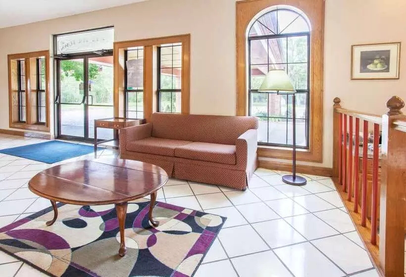 Hotelli Super 8 By Wyndham Atchison