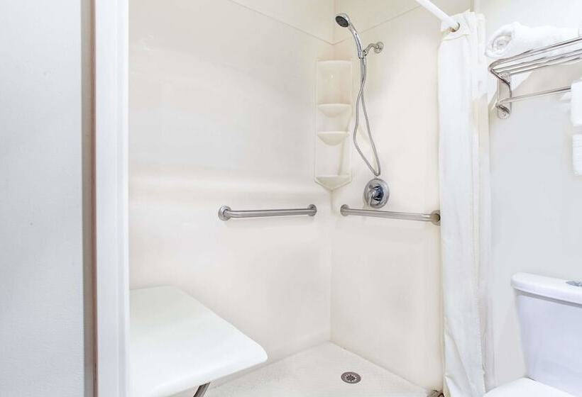 Hotel Super 8 By Wyndham Atchison