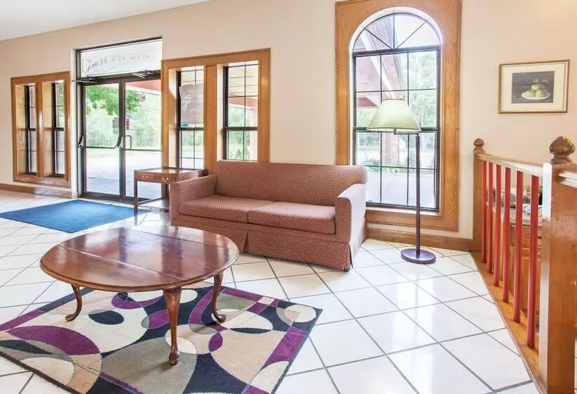 Hotelli Super 8 By Wyndham Atchison