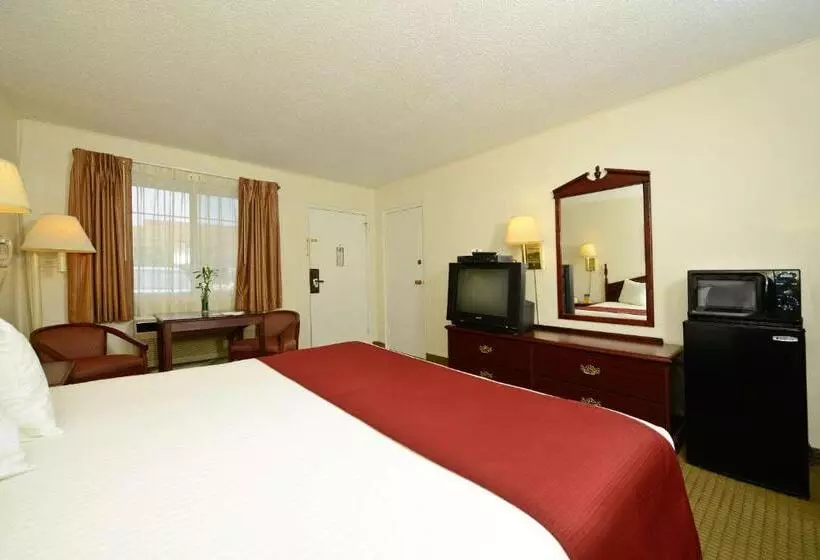 Hotel Village Inn Of Hardy