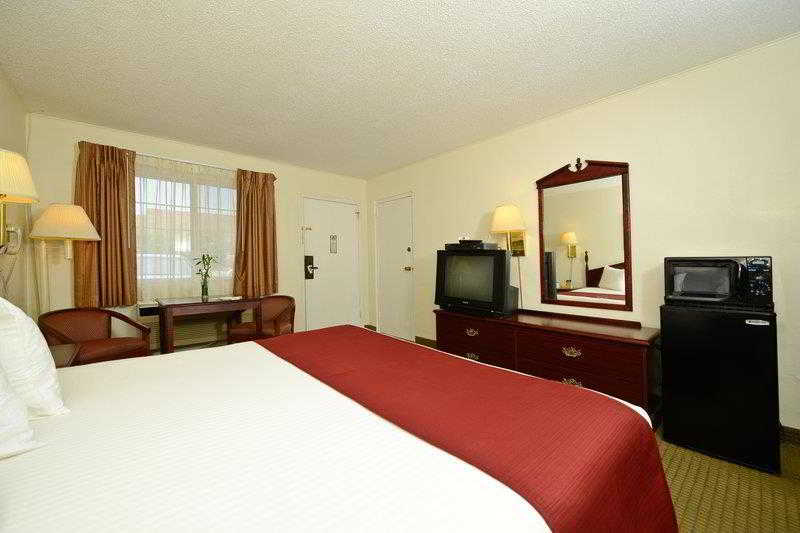 בית מלון כפרי Village Inn Of Hardy