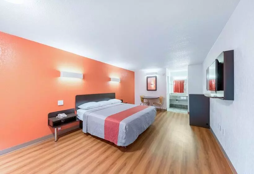 Motel 6oklahoma City, Ok Bricktown