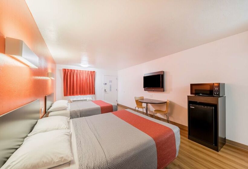 Motel 6oklahoma City, Ok  Bricktown