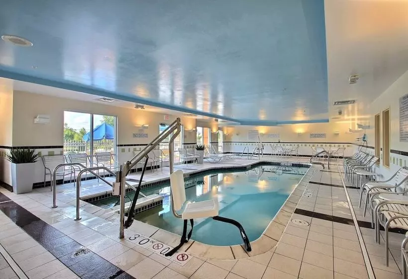 モーテル Fairfield Inn & Suites By Marriott Milwaukee Airport