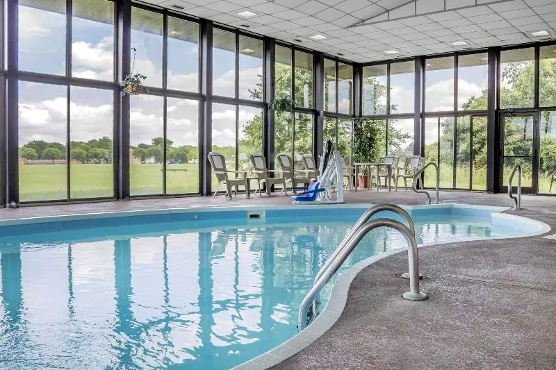 فندق Comfort Inn Maumee  Perrysburg Area