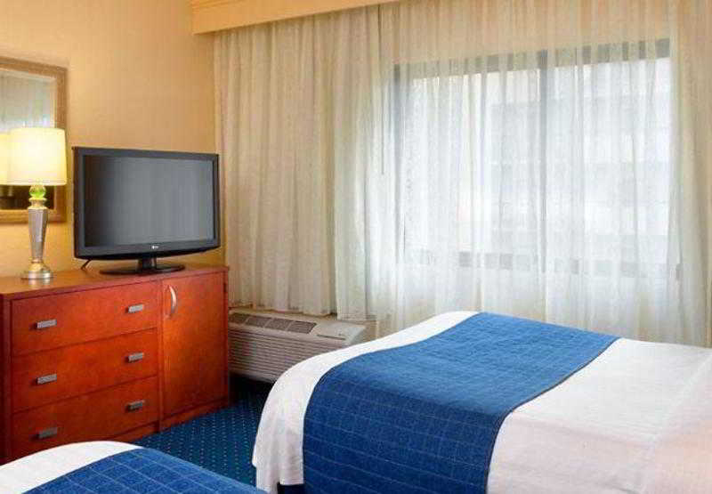 هتل Courtyard Atlanta Marietta/i75 North