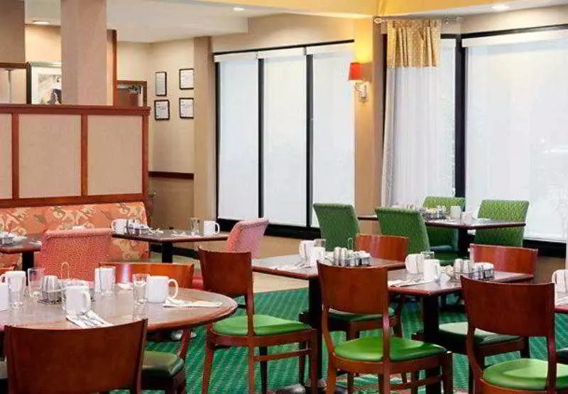 Отель Courtyard Atlanta Marietta/i75 North