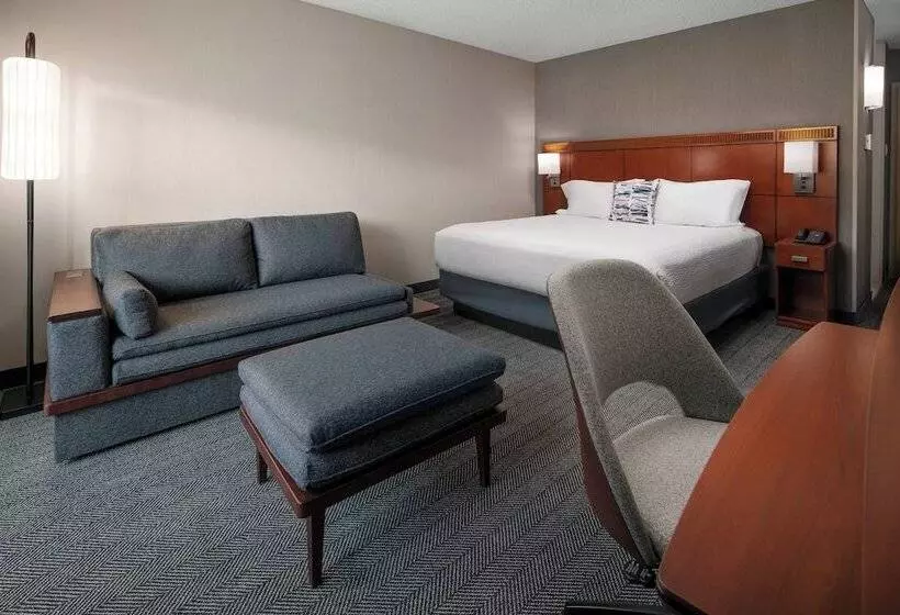 酒店 Courtyard By Marriott Bakersfield