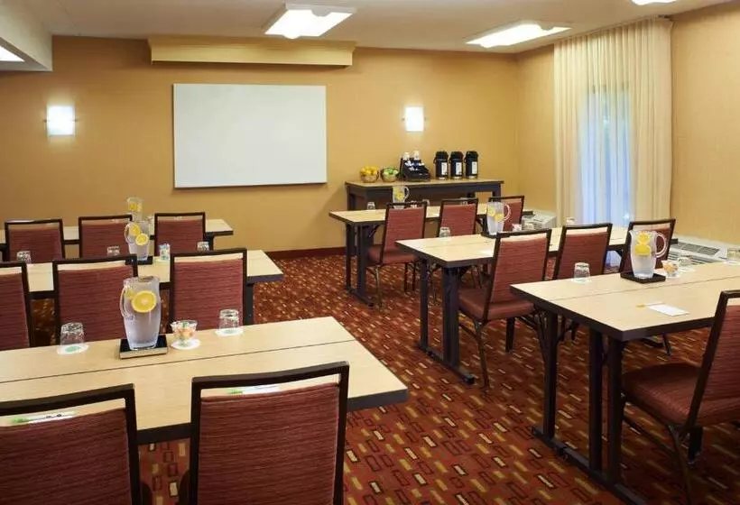 호텔 Courtyard By Marriott Lexington North