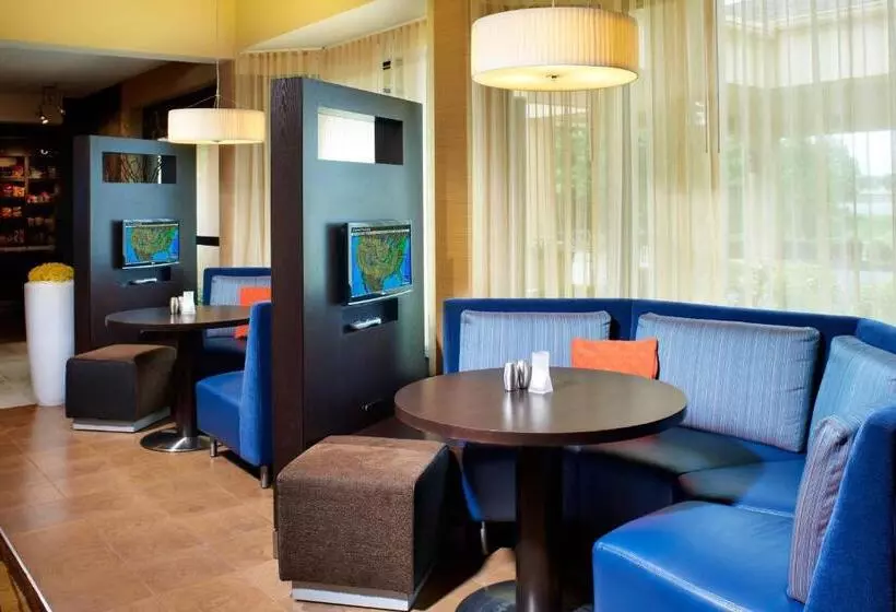 호텔 Courtyard By Marriott Lexington North