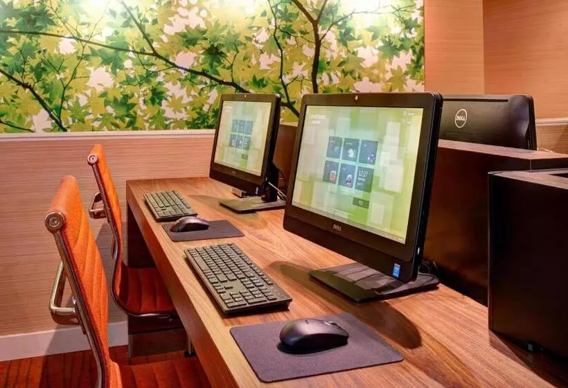 호텔 Courtyard By Marriott Lexington North