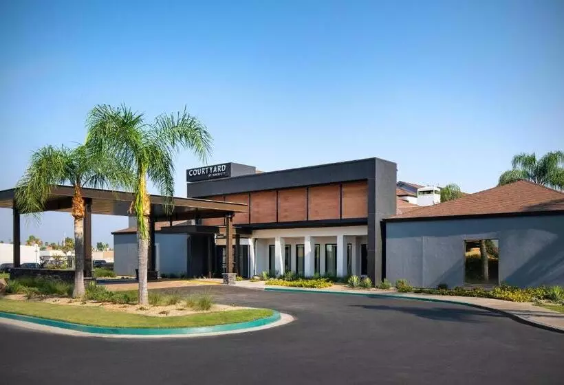 Szálloda Courtyard By Marriott Fresno