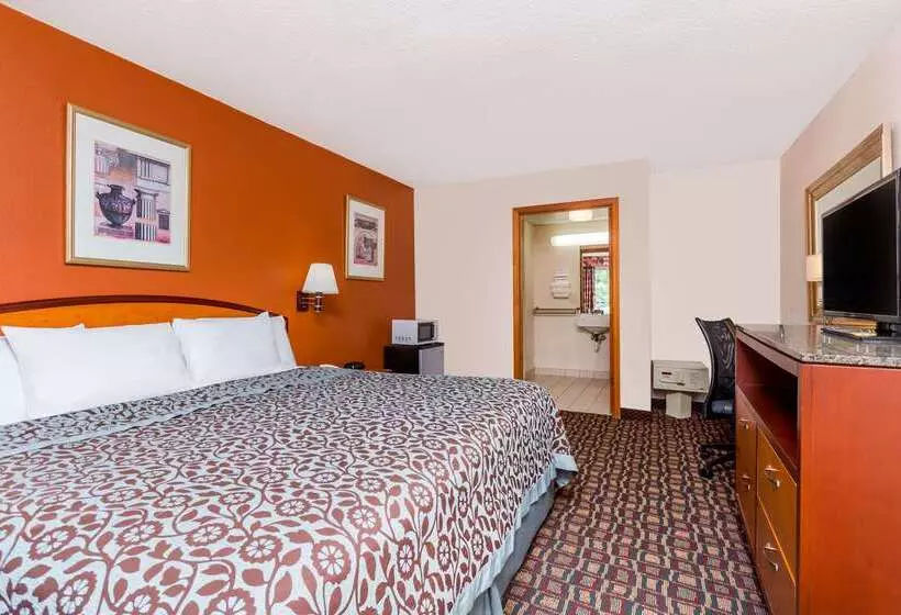 Отель Days Inn By Wyndham Augusta Wheeler Road