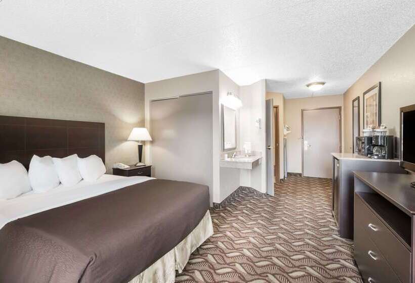 هتل Days Inn By Wyndham Bismarck