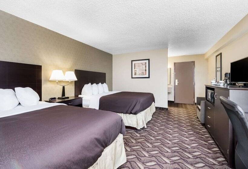 هتل Days Inn By Wyndham Bismarck