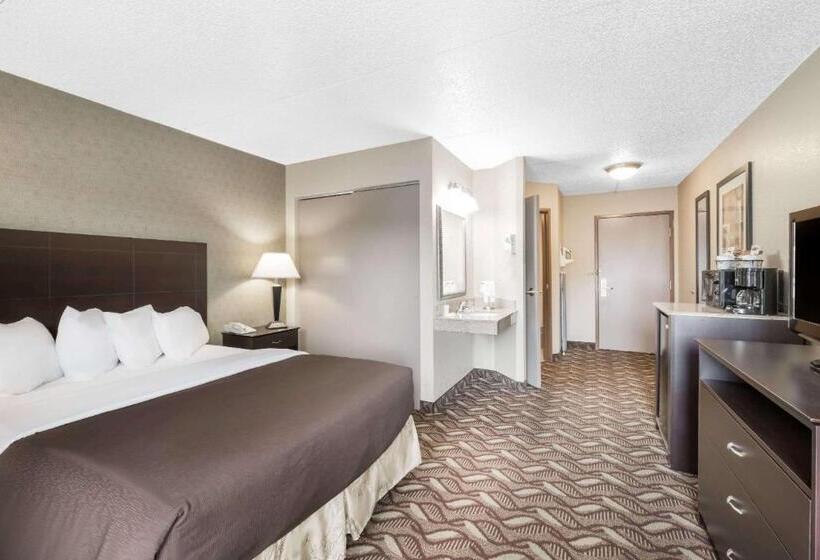 هتل Days Inn By Wyndham Bismarck