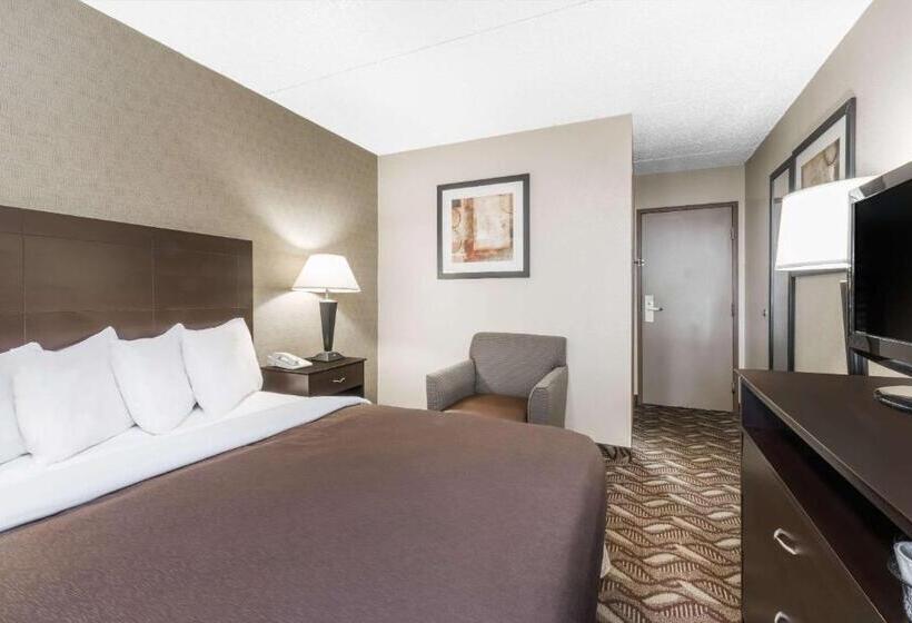 هتل Days Inn By Wyndham Bismarck