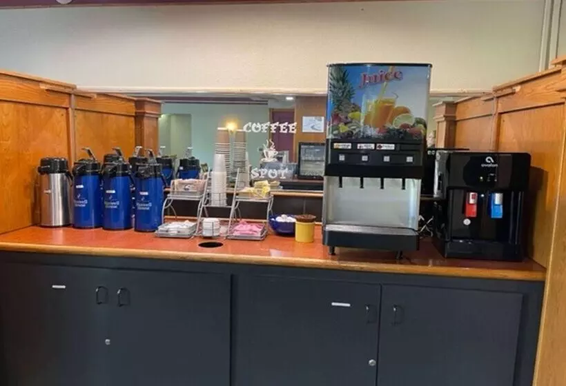 בית מלון כפרי Days Inn By Wyndham Harrisburg North