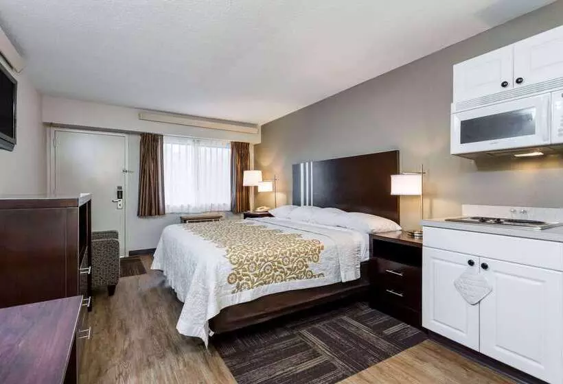 בית מלון כפרי Days Inn By Wyndham Harrisburg North