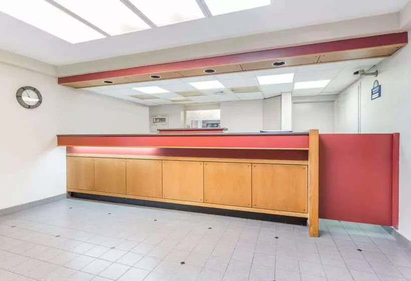 בית מלון כפרי Days Inn By Wyndham Harrisburg North