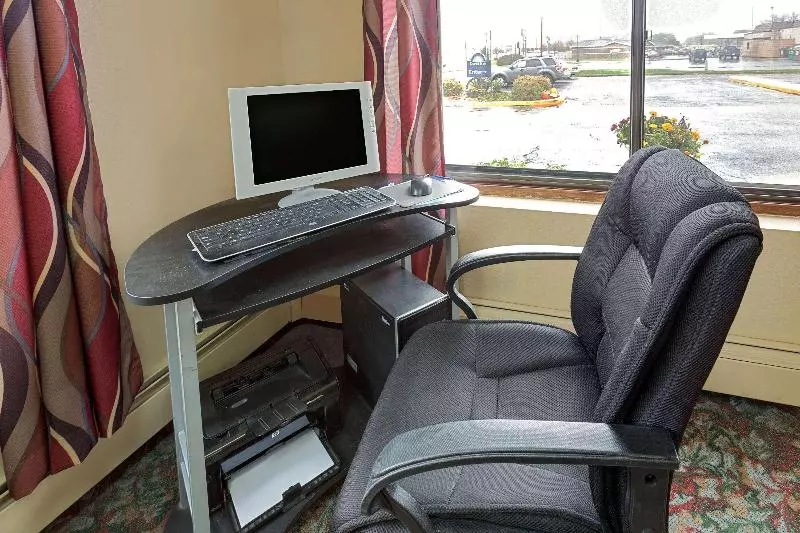 בית מלון כפרי Days Inn By Wyndham Winona