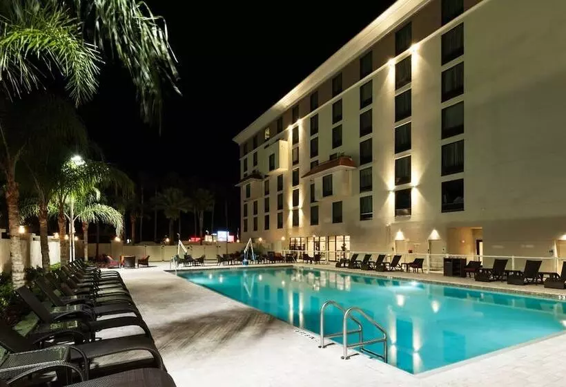 Delta Hotels By Marriott Orlando Lake Buena Vista