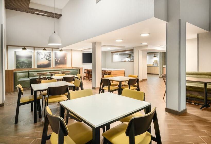 Отель Fairfield Inn & Suites Boulder