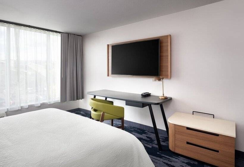 Отель Fairfield Inn & Suites Boulder