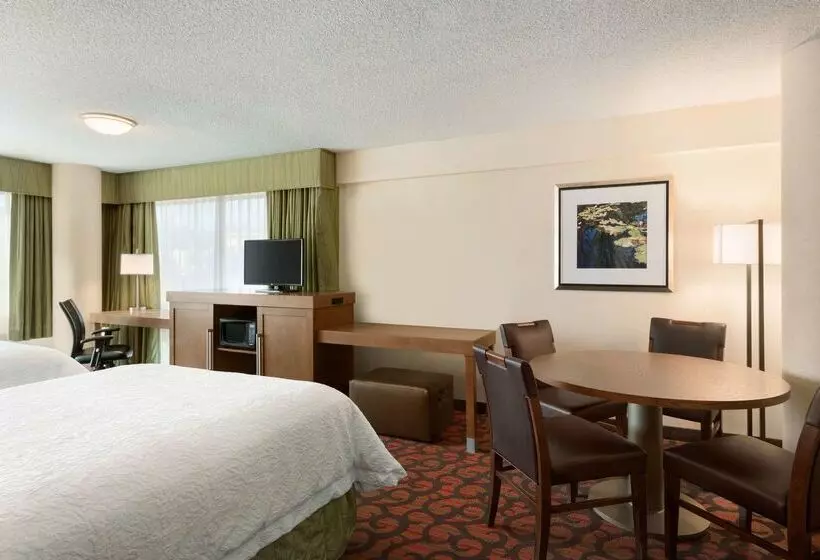 Отель Hampton Inn Denver West Federal Center