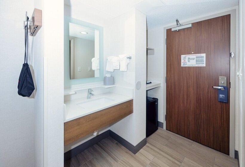 هتل Holiday Inn Express Boston Saugus, An Ihg